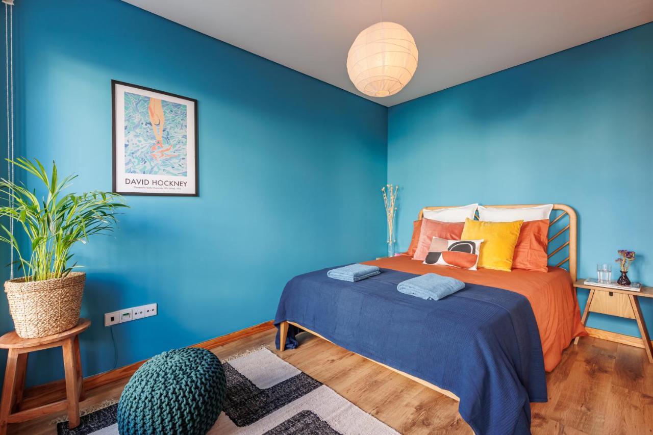 A Pop Of Color By Lovelystay Porto Ngoại thất bức ảnh